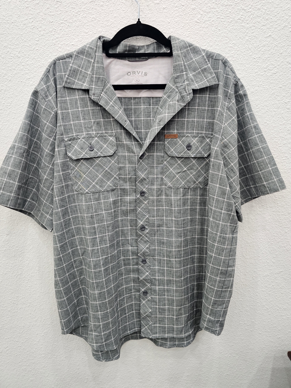 Orvis Men's Gray Plaid Short-Sleeve Button-Down Shirt